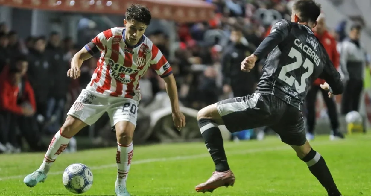 Central Córdoba lo dio vuelta en tres minutos ante Unión y logró su segundo triunfo seguido en el Clausura