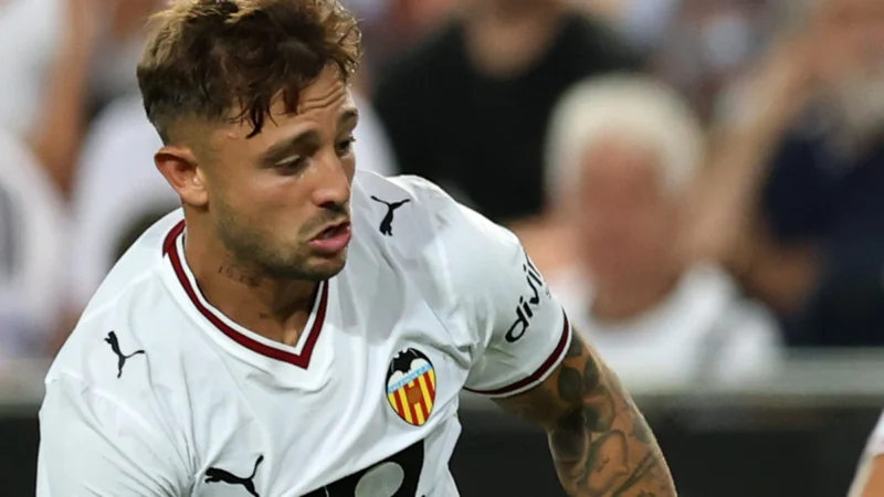 Pablo Maffeo debutó como titular con Valencia ante Betis