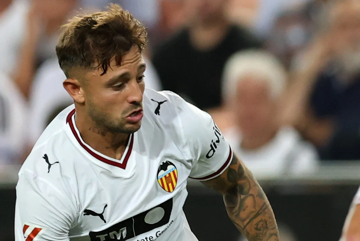 Pablo Maffeo debutó como titular con Valencia ante Betis