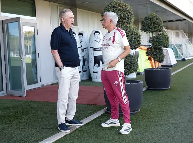 Carlo Ancelotti visitó la Ciudad Real Madrid y se cruzó con viejos conocidos
