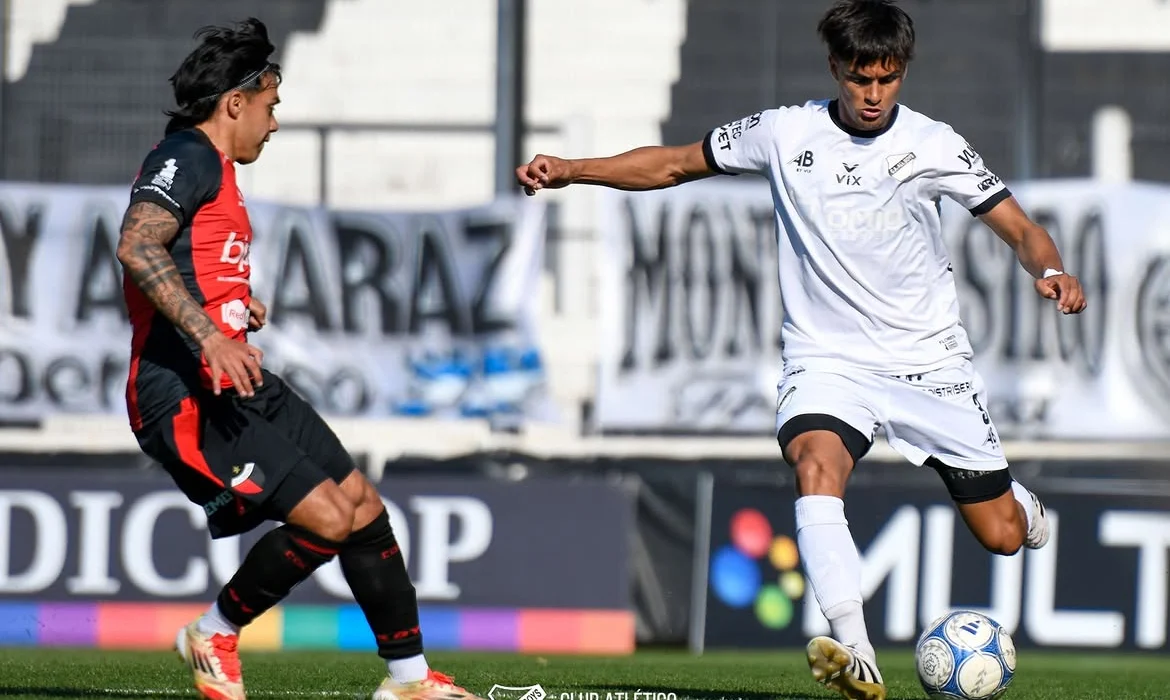 All Boys empató con Colón en un polémico y caliente pleito