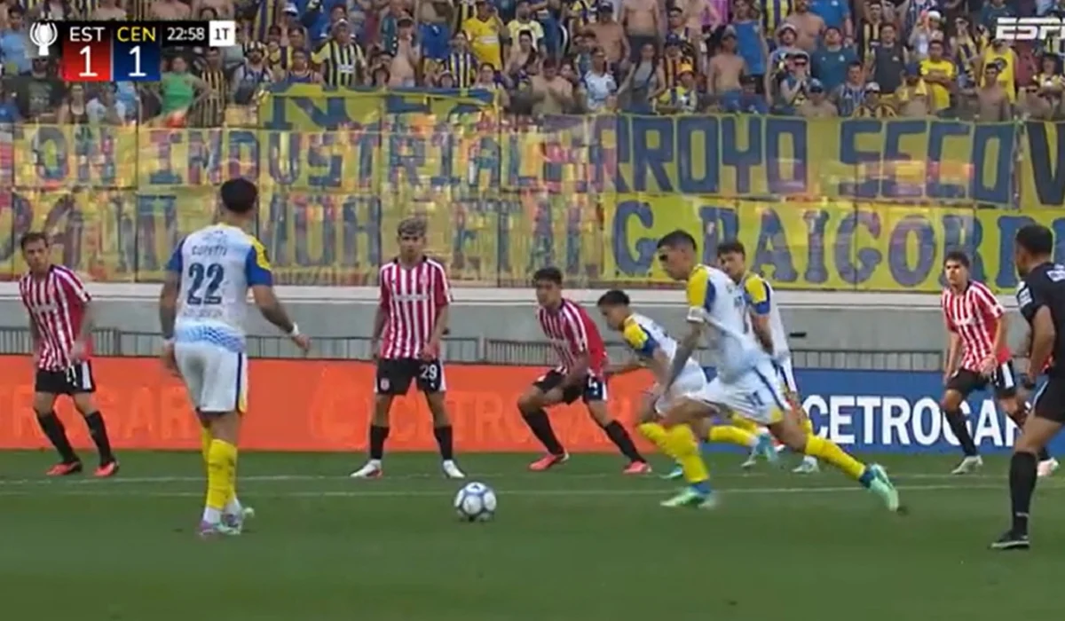 Golazo de Ángel Di María: magistral tiro libre y empate de Rosario Central ante Estudiantes