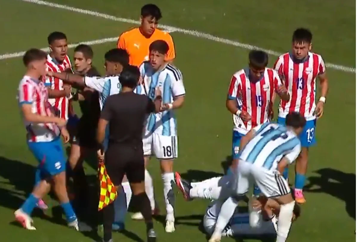 Primer tiempo caliente y sin goles entre Argentina y Paraguay en los Odesur