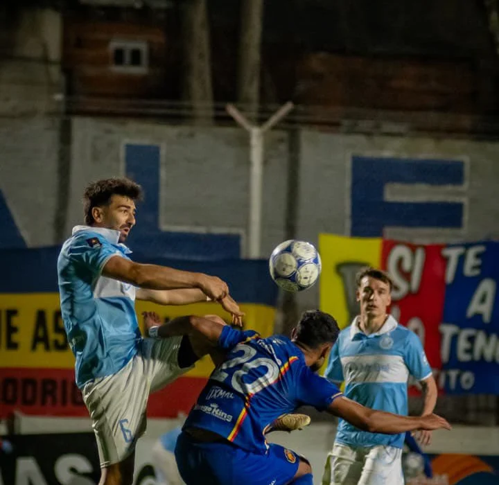 Chacarita perdió en su visita a Colegiales y sigue en zona de descenso en la Primera Nacional