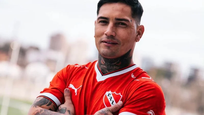 Chimy Ávila se lesiono y debió ser reemplazado en Independiente en solo 20 minutos