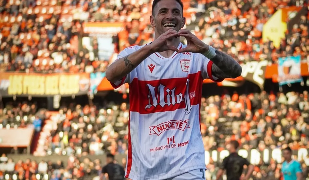 Morón le ganó una final a Colón y quedó a dos de Ferro