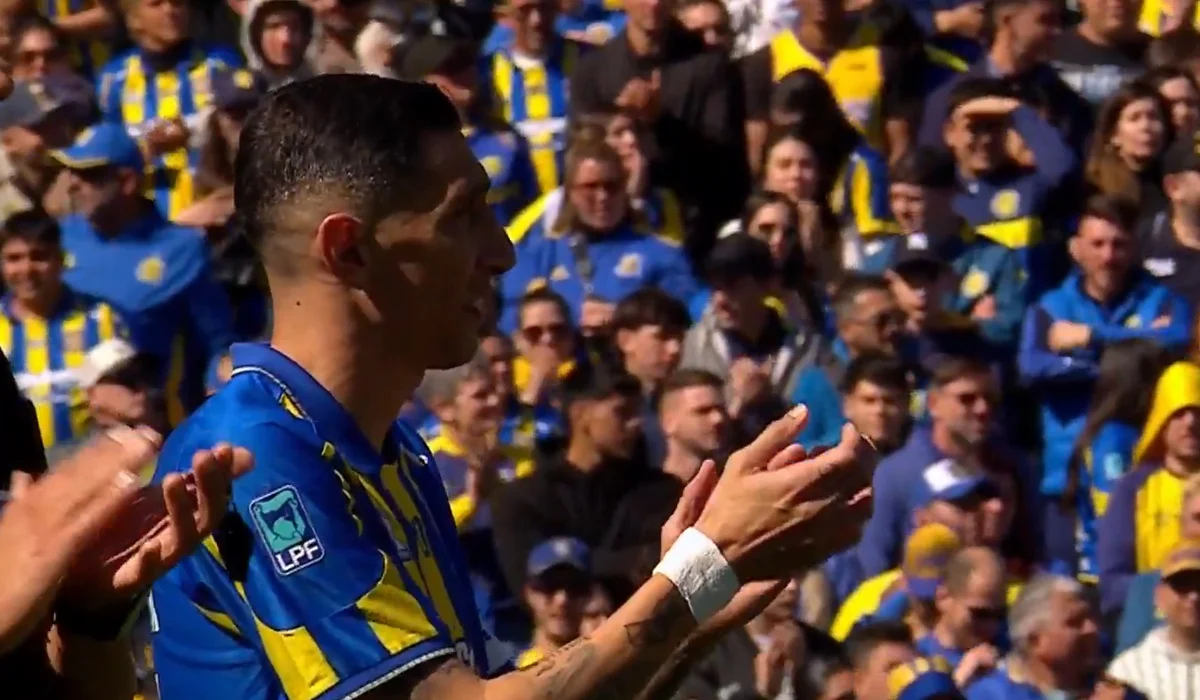 En el homenaje a Messi, la hinchada de Central ovacionó a Di María