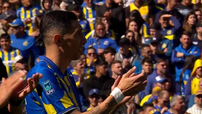 En el homenaje a Messi, la hinchada de Central ovacionó a Di María
