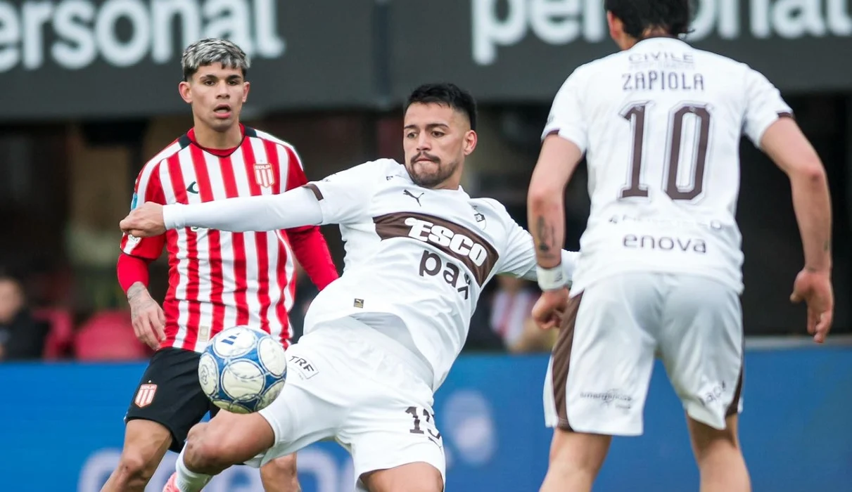Estudiantes derrotó a Platense con un gol agónico de Carrillo