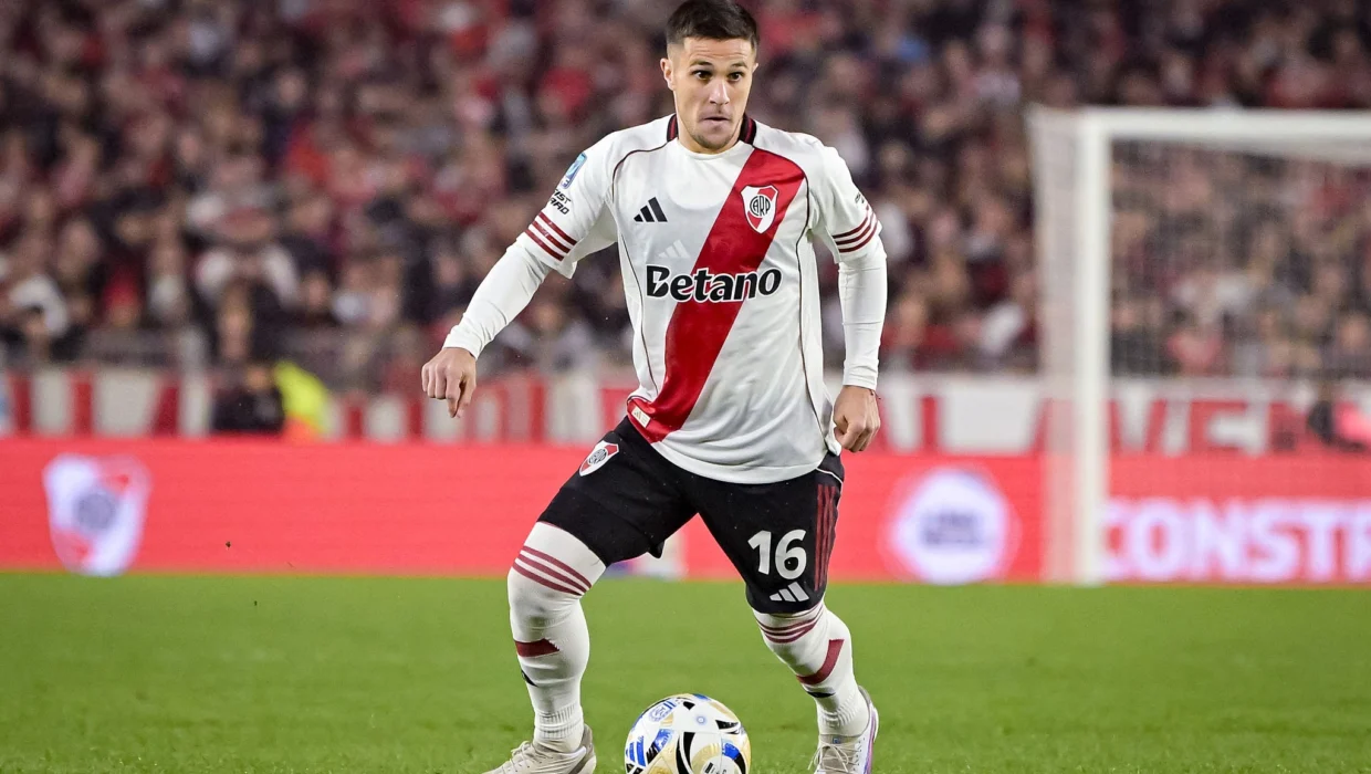 Fabricio Bustos rescinde contrato con River y se marcha libre