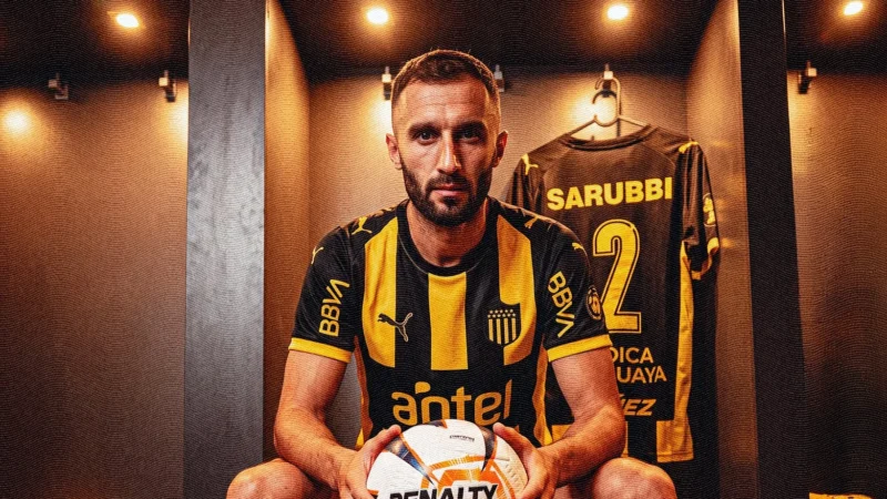 Peñarol oficializó a Germán Pezzella como incorporación
