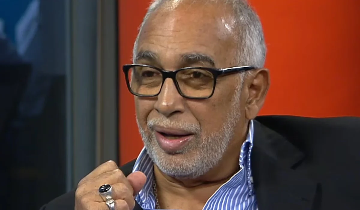 Murió Oscar González Oro, histórico periodista y fanático del fútbol
