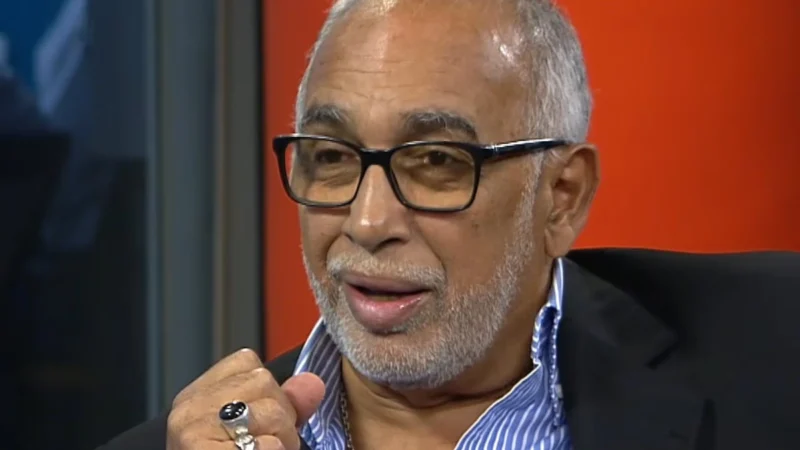 Murió Oscar González Oro, histórico periodista y fanático del fútbol