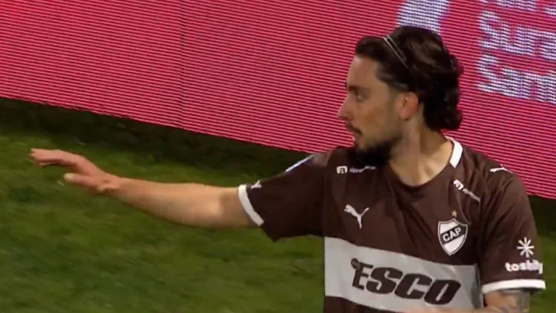 Gonzalo Lencina marcó su primer gol con la camiseta de Platense