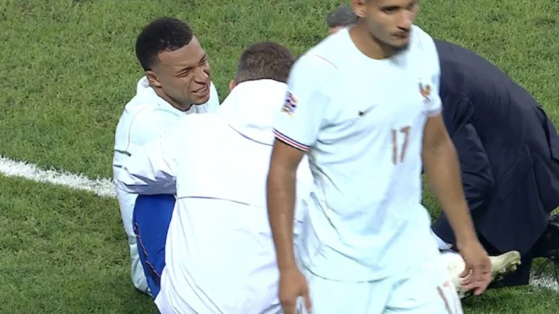 Kylian Mbappé se lesionó la rodilla y encendió alarmas en Francia y Real Madrid