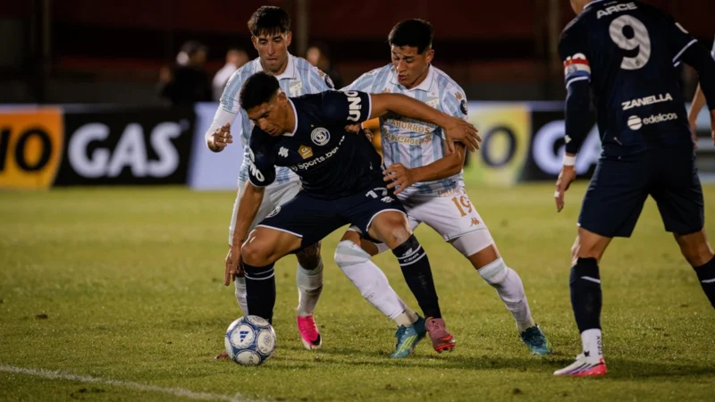 Atlético Tucumán eliminó al campeón y se metió en semifinales de Copa Argentina