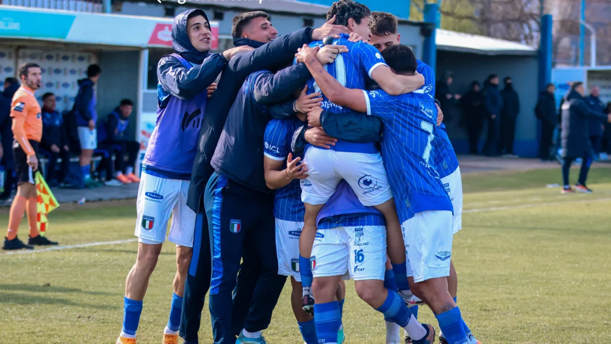 Sportivo Italiano le ganó a Flandria y sigue prendido arriba en la Primera B