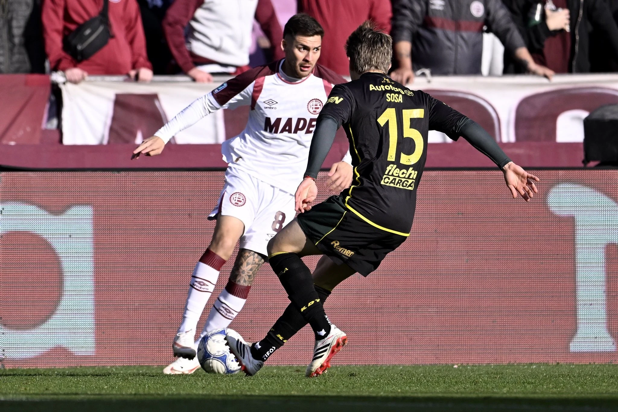 Lanús venció en el final a Defensa y Justicia en un discreto partido
