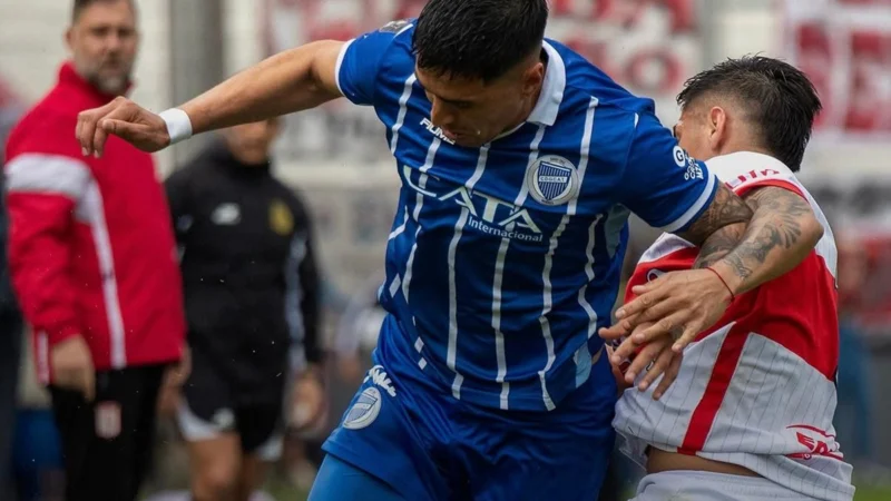 Godoy Cruz dio el golpe en Morón y dejó a Ferro como único líder