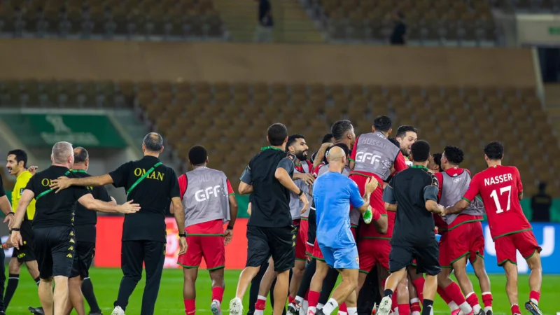 Increíble: Omán clasificó a semifinales de la Copa del Golfo ¡mediante sorteo!