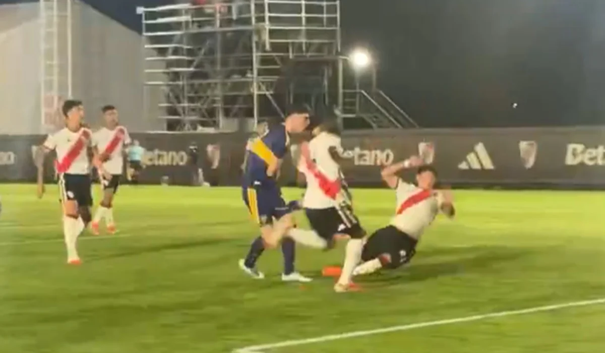 River remontó dos veces y empató el clásico de Reserva con Boca