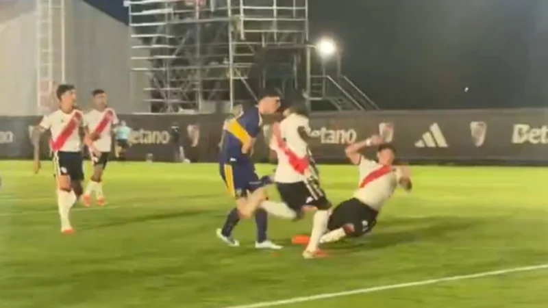 River remontó dos veces y empató el clásico de Reserva con Boca