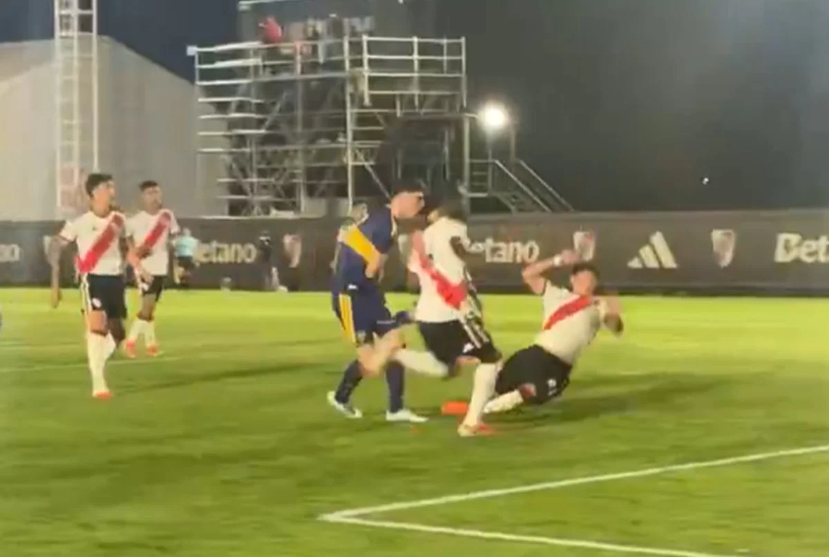 River remontó dos veces y empató el clásico de Reserva con Boca