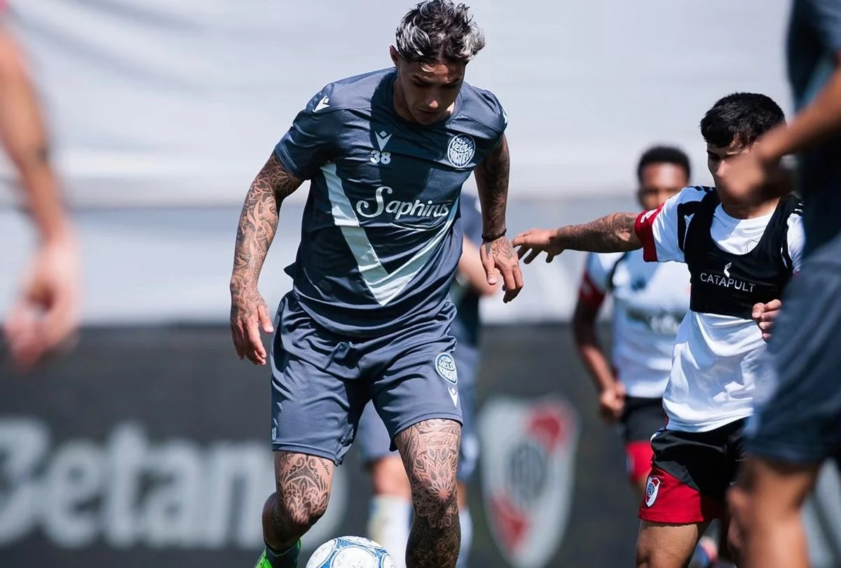 River derrotó a Vélez por 3 a 2 en un amistoso informal