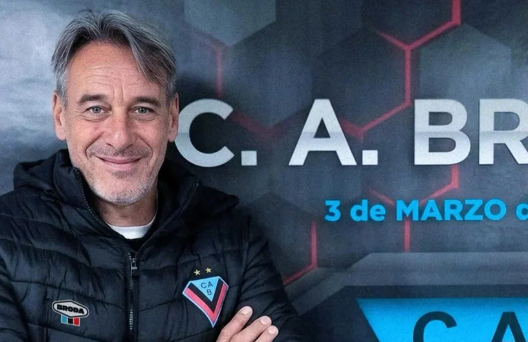 Tras la derrota en el clásico, Jorge Vivaldo dejó de ser técnico de Brown de Adrogué
