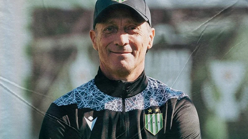 Pedro Troglio seguirá en Banfield pero su futuro es incierto luego del sábado