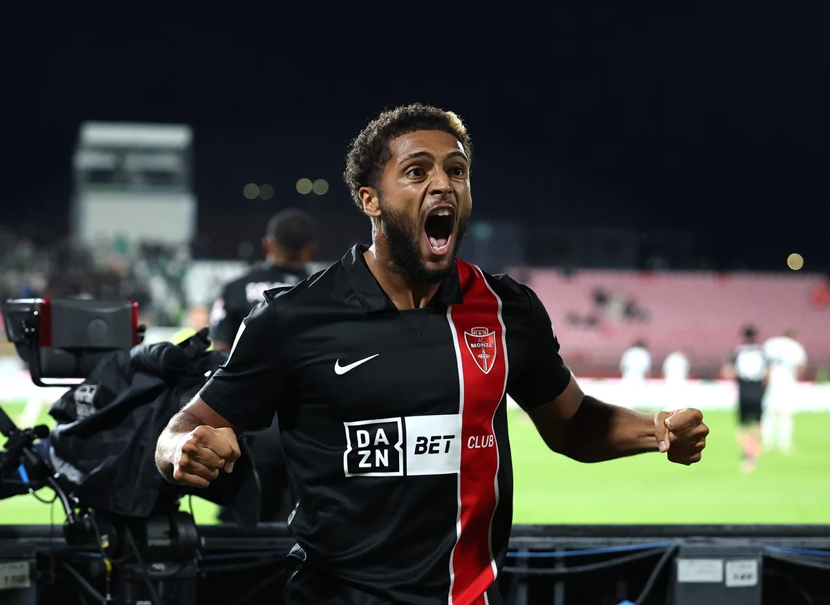 Gustavo Varela celebró su convocatoria a Portugal con otro doblete en el triunfo de Monza ante Sassuolo