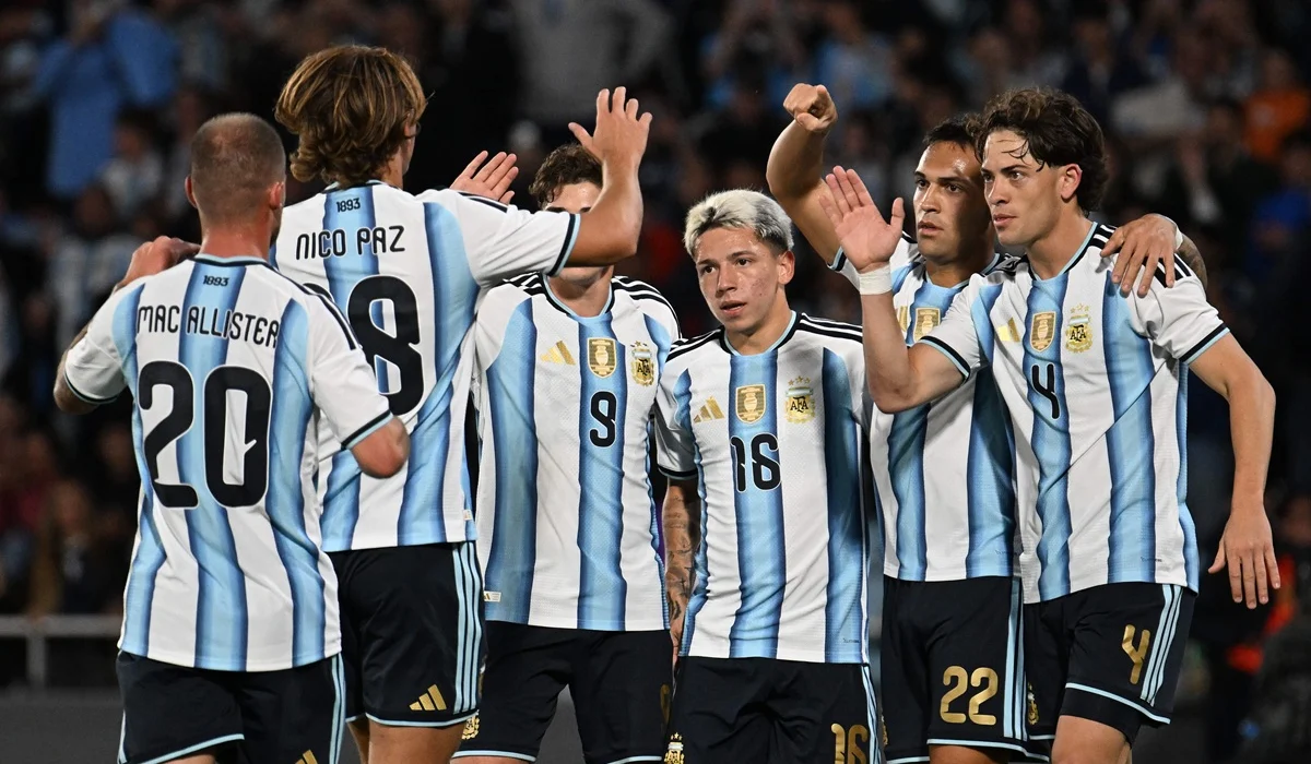La Selección Argentina comenzó la renovación con cómoda goleada sobre Bolivia en Córdoba