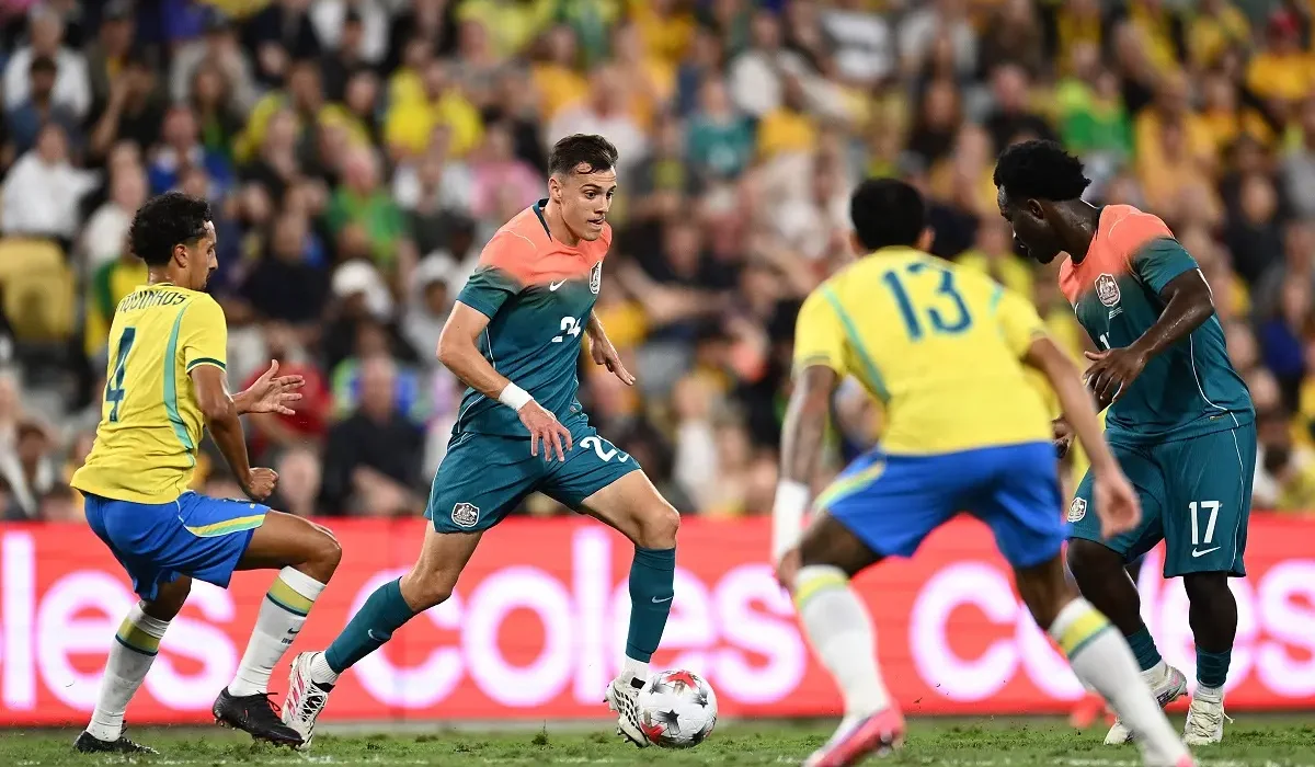 Brasil zafó del papelón ante Australia y empató en la última del partido