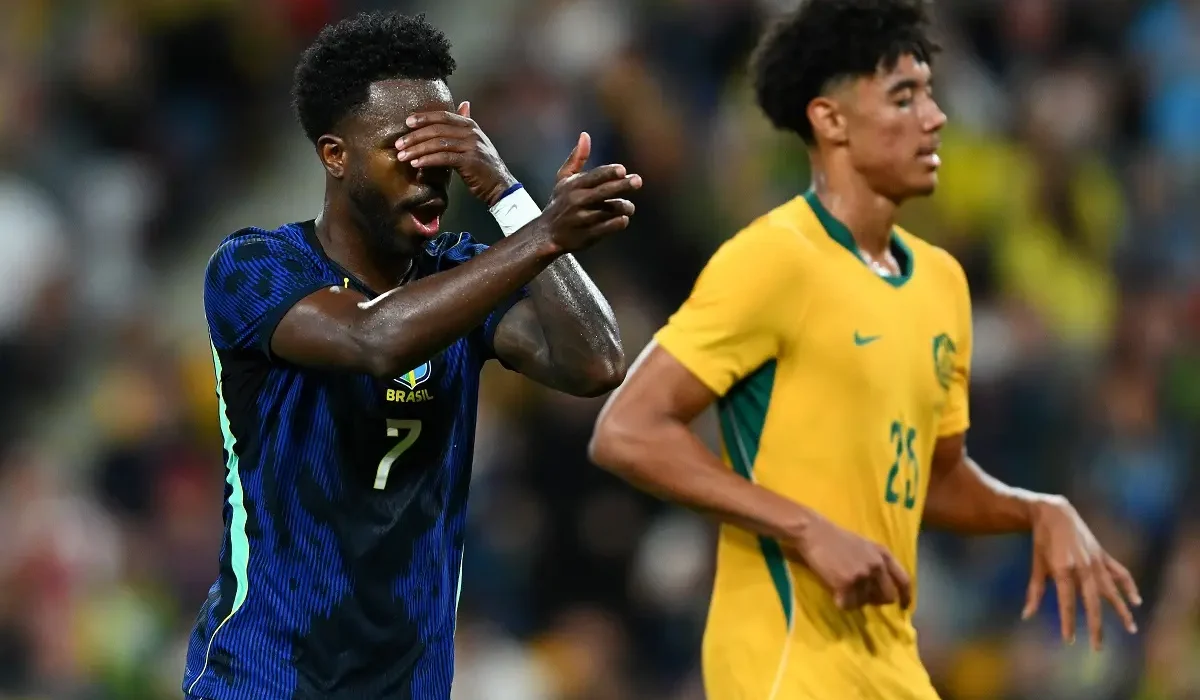 Vinícius le pidió un penal a Endrick y anotó su 14° gol con la Selección de Brasil