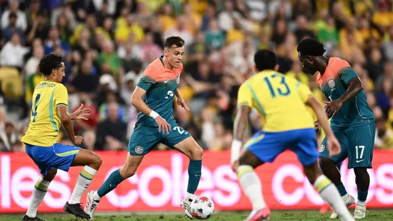 Brasil zafó del papelón ante Australia y empató en la última del partido