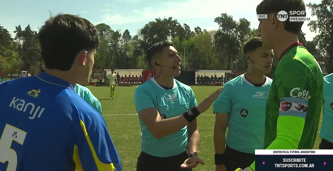 Picante sorteo viral en el Clásico Rosarino de reserva: cruce entre los capitanes de Central y Newell’s
