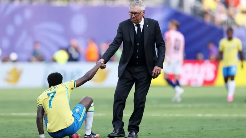 La formación del Brasil de Ancelotti contra Australia con Vinicius y Raphinha como abanderados