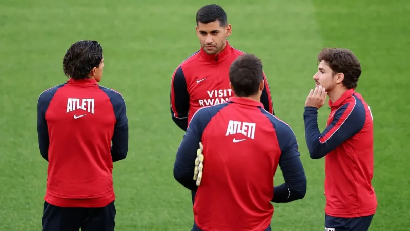 Cuti Romero jugará de titular por primera vez en el Atlético en una noche de Champions League.