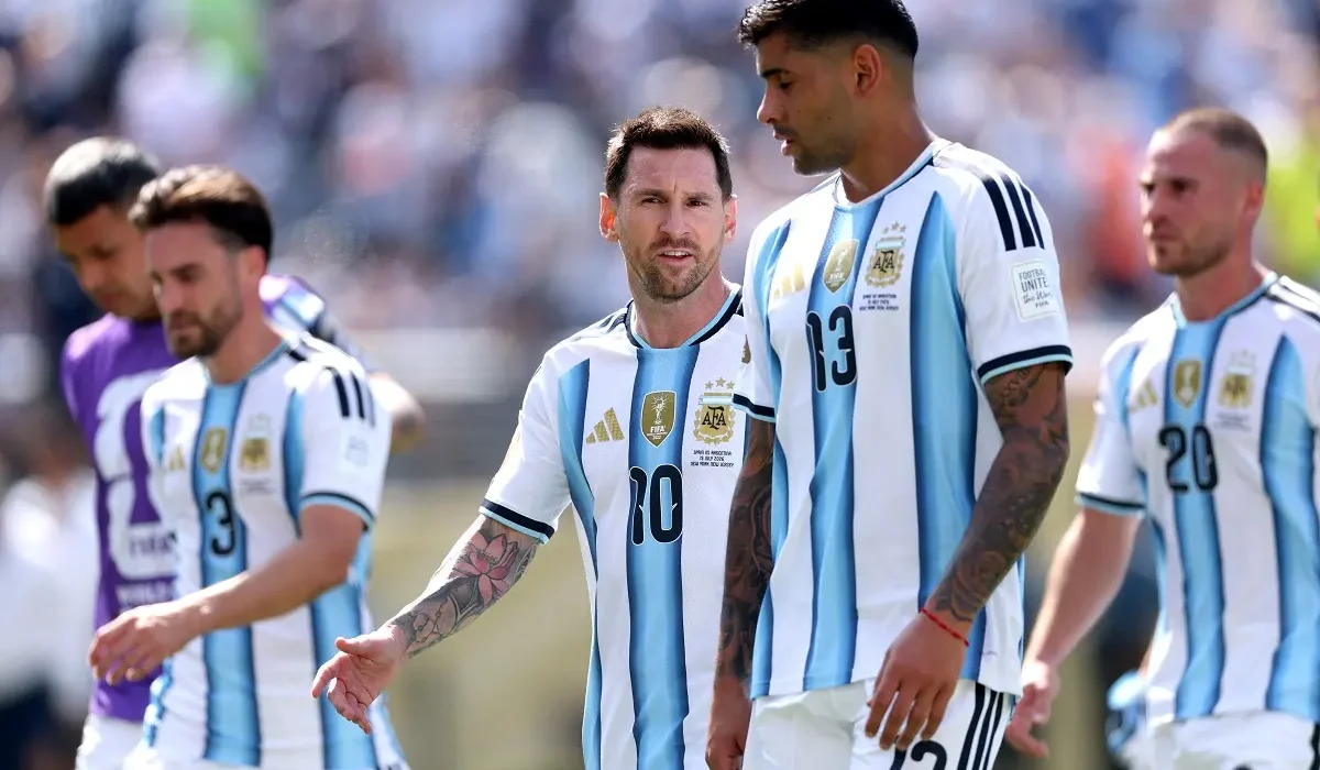 Cuti Romero será el nuevo capitán de la Selección Argentina tras la salida de Messi y Otamendi