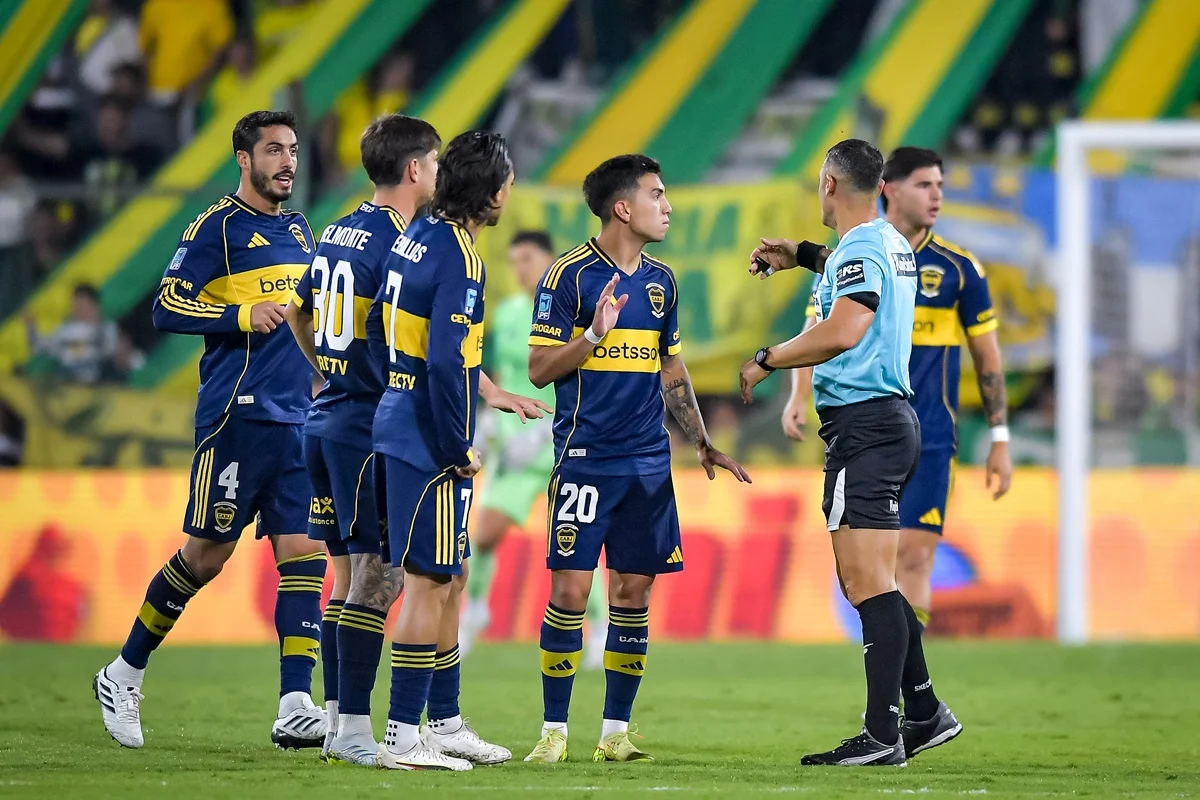 Andrés Gariano dirigió solo una vez a Boca y fue triunfo por goleada