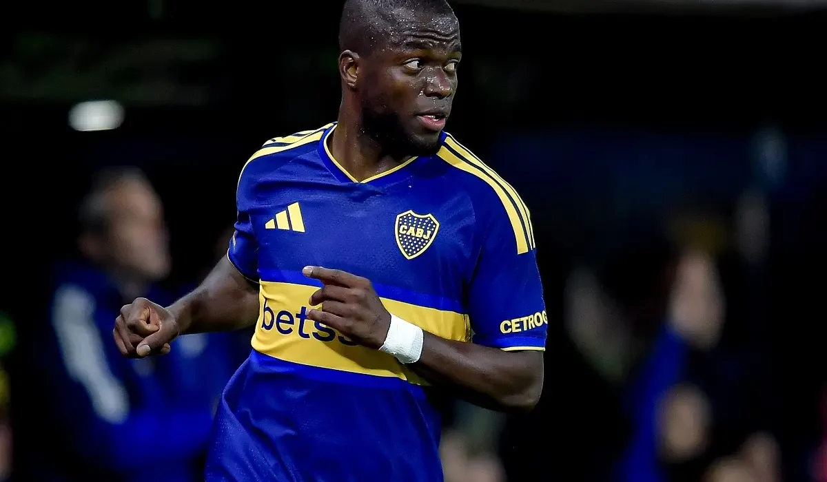 Triplete histórico de Enner Valencia para el triunfazo de Boca ante Racing por Copa Argentina