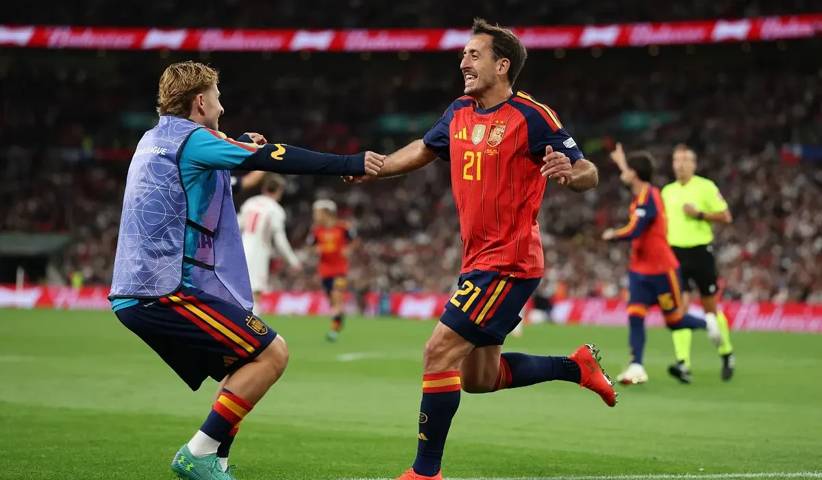 Dos golazos de Baena y Oyarzabal revirtieron el marcador para España ante Inglaterra