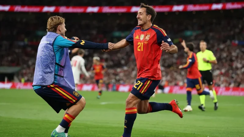 Dos golazos de Baena y Oyarzabal revirtieron el marcador para España ante Inglaterra