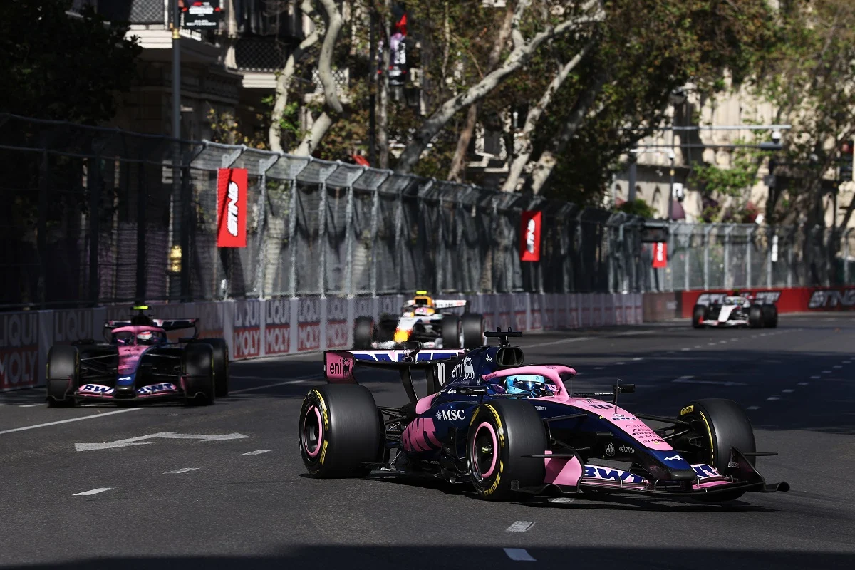 Colapinto y Gasly chocaron entre sí y abandonaron en Baku