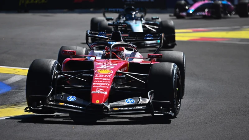 Leclerc aprovechó un pit stop de Norris y lidera en Madring