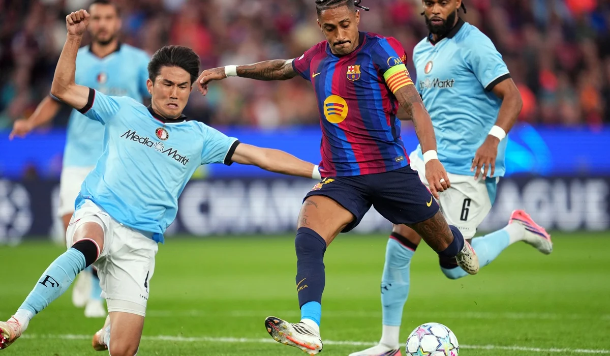 Raphinha llegó a los 21 goles en Champions League e igualó a Lukaku