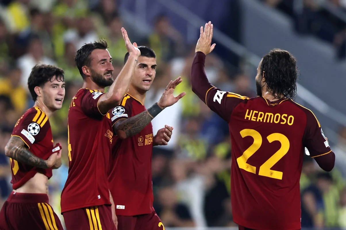 Bryan Cristiante recibió de Malen y anotó su primer gol en Champions League