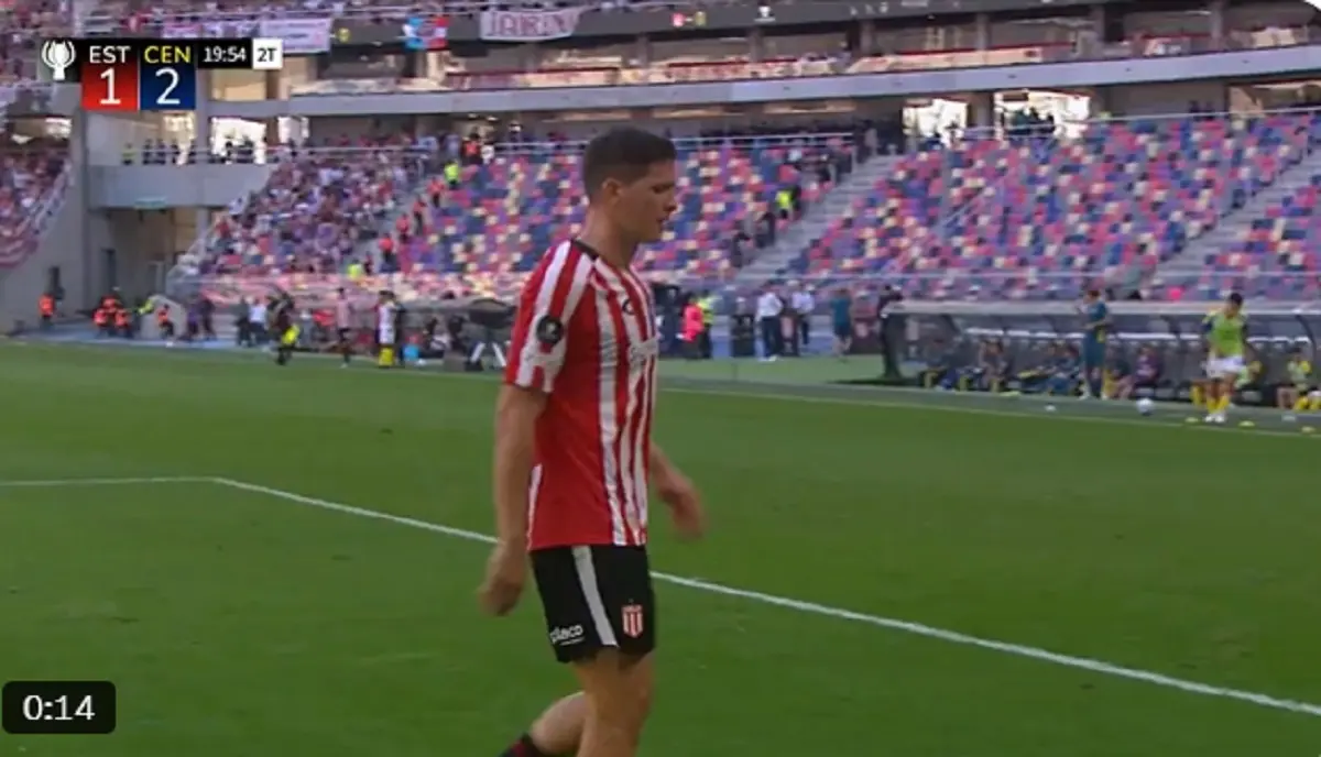 Guido Carrillo salió por una molestia muscular y Estudiantes gastó los tres cambios por lesión