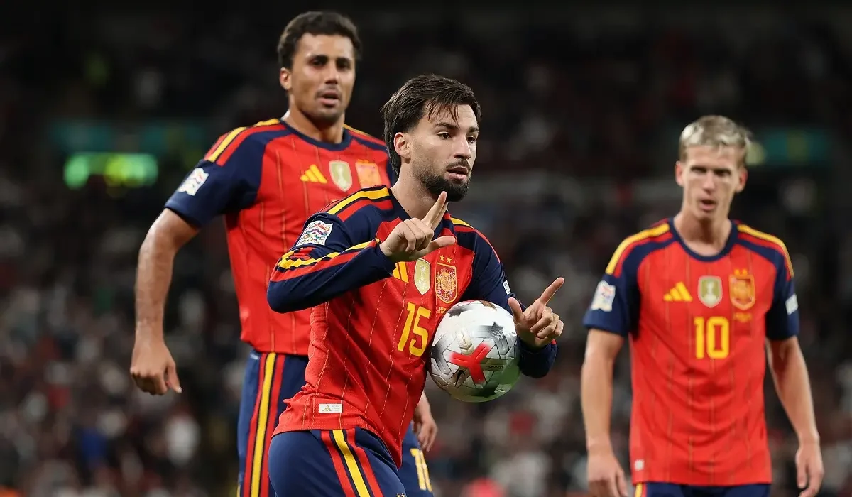 España estrenó el título del Mundial con un gran triunfo ante Inglaterra en un partidazo