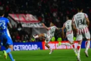 Increíble blooper de Lucas Bruera en el gol de Giuliano Cerato para Instituto
